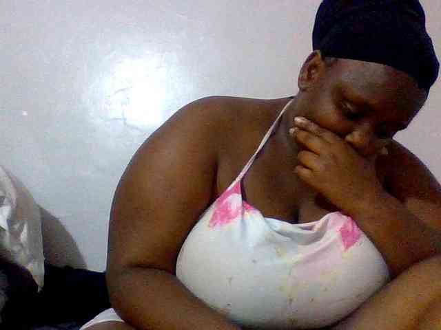 Bursty-Monique webcam