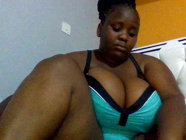 Bursty-Monique webcam