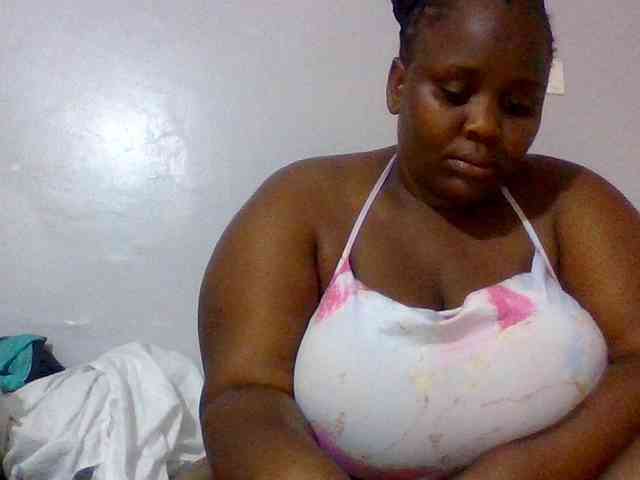 Bursty-Monique webcam
