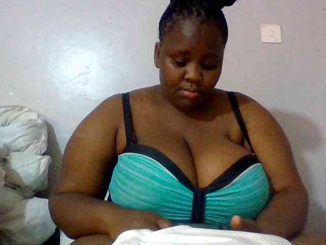 Bursty-Monique webcam