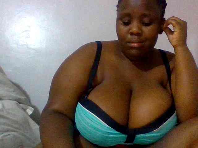 Bursty-Monique webcam