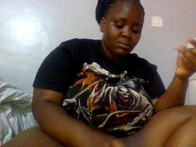 Bursty-Monique webcam