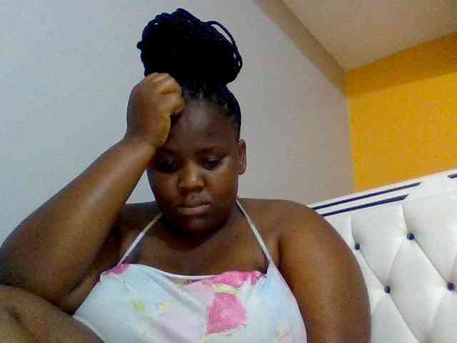 Bursty-Monique webcam
