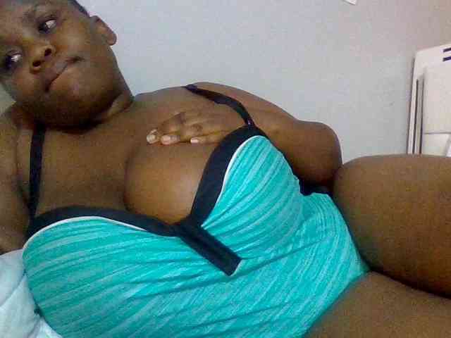 Bursty-Monique webcam
