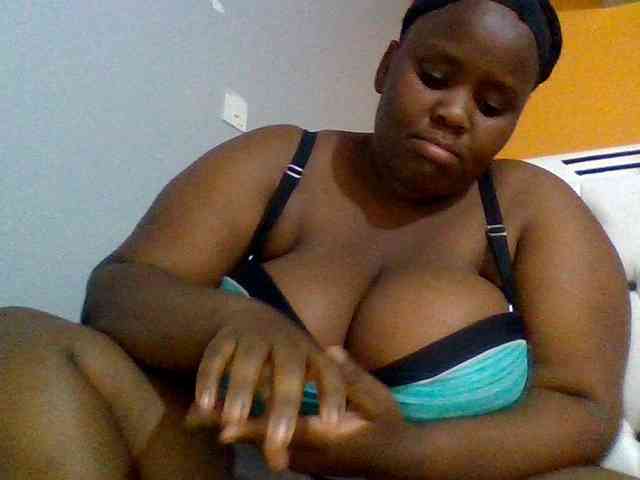 Bursty-Monique webcam