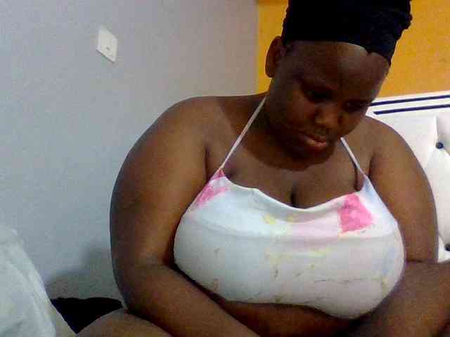 Bursty-Monique webcam