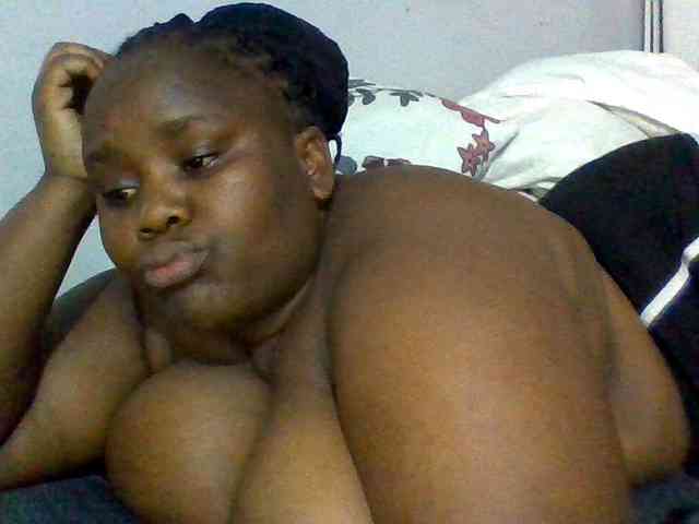 Bursty-Monique webcam