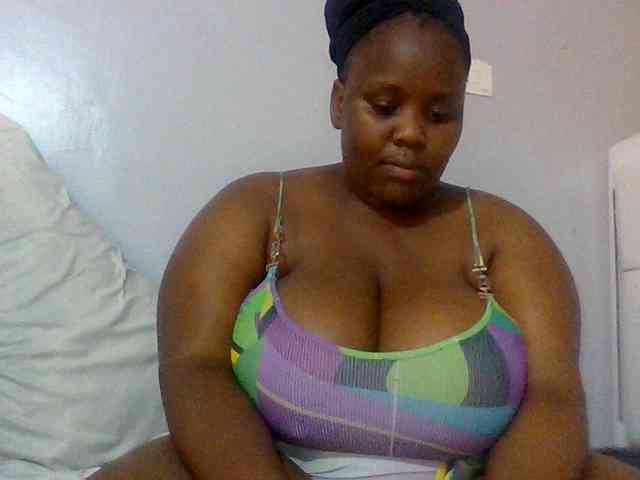 Bursty-Monique webcam