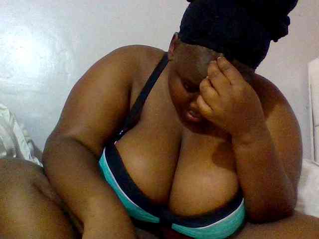 Bursty-Monique webcam