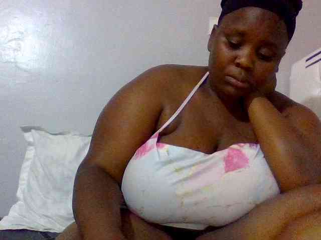 Bursty-Monique webcam