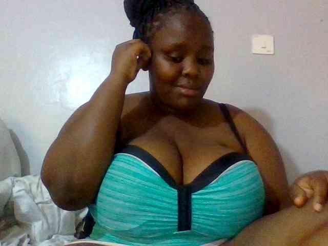 Bursty-Monique webcam