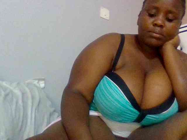 Bursty-Monique webcam
