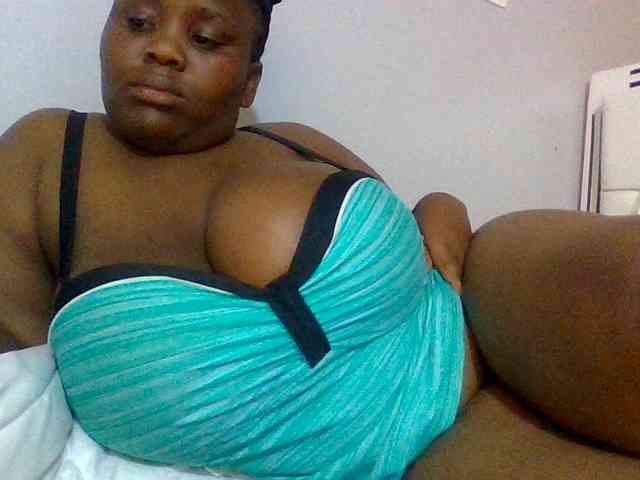 Bursty-Monique webcam