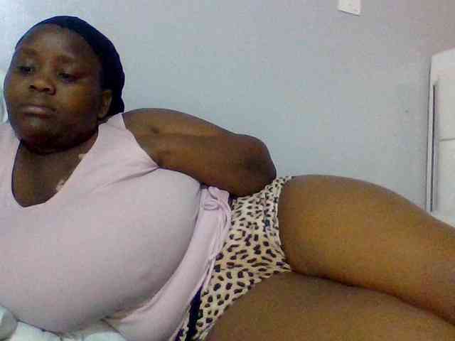 Bursty-Monique webcam