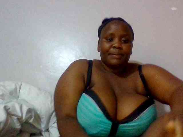 Bursty-Monique webcam