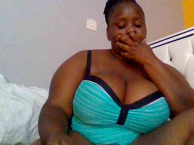 Bursty-Monique webcam