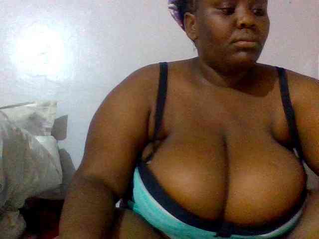 Bursty-Monique webcam