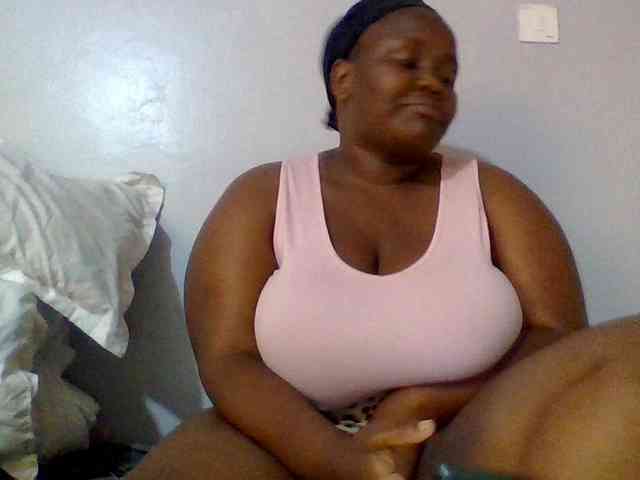 Bursty-Monique webcam