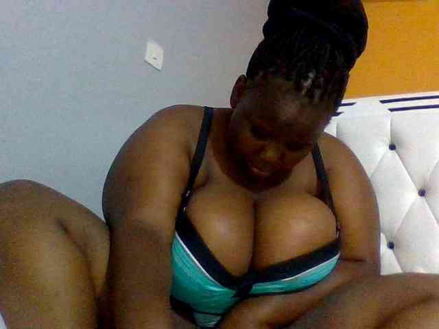 Bursty-Monique webcam