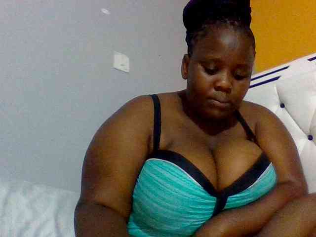Bursty-Monique webcam