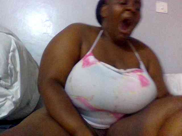 Bursty-Monique webcam