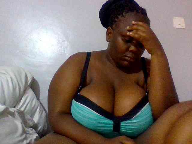 Bursty-Monique webcam