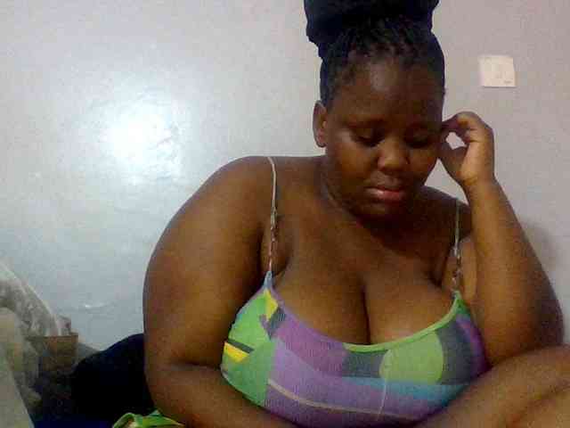 Bursty-Monique webcam