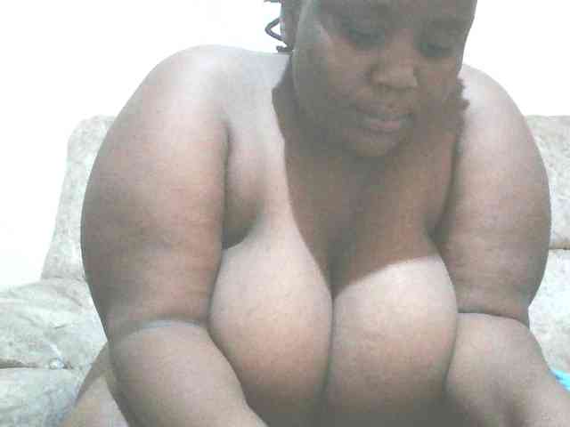 Bursty-Monique webcam