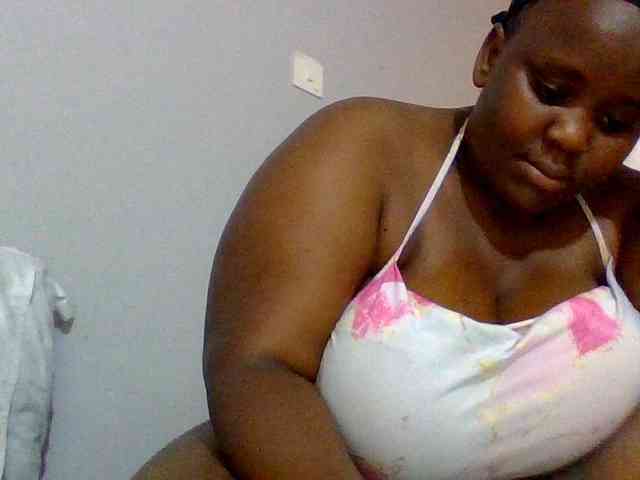 Bursty-Monique webcam