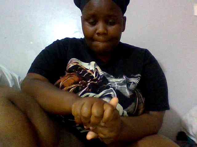 Bursty-Monique webcam