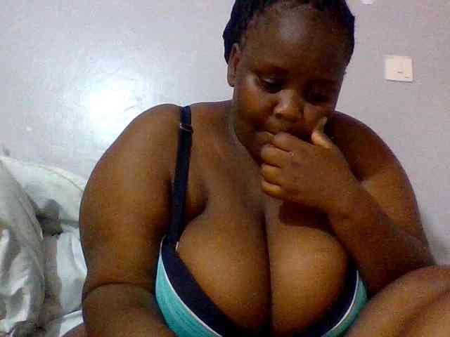 Bursty-Monique webcam