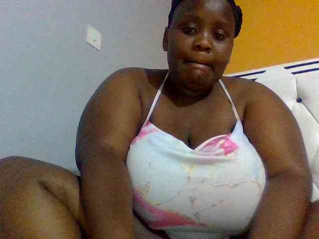 Bursty-Monique webcam