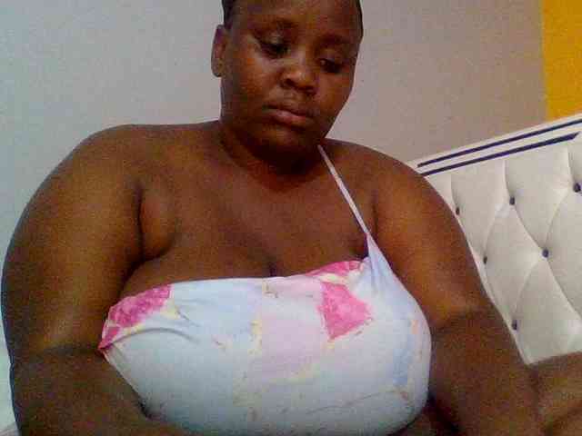 Bursty-Monique webcam