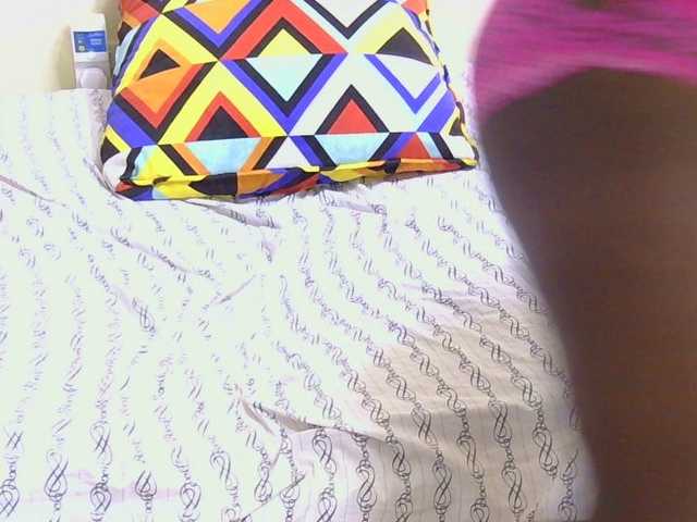 Blackqueeen's BongaCams show and profile