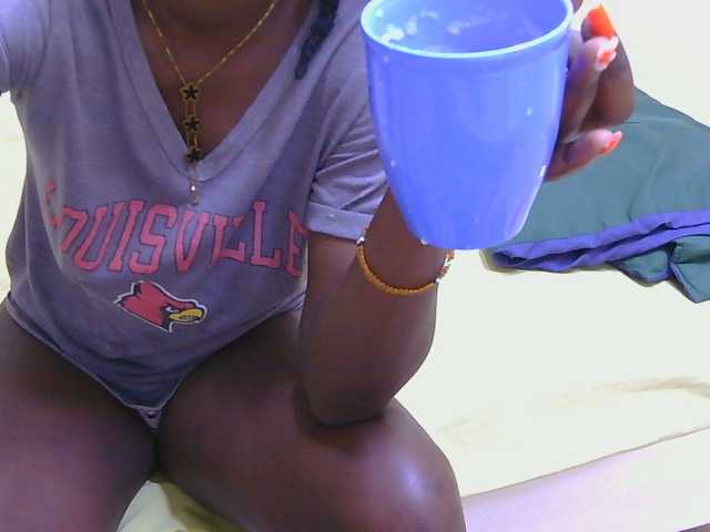 Blackqueeen's BongaCams show and profile