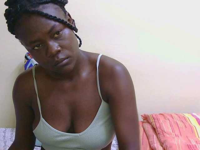 Blackqueeen's BongaCams show and profile