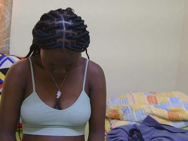 Blackqueeen's BongaCams show and profile