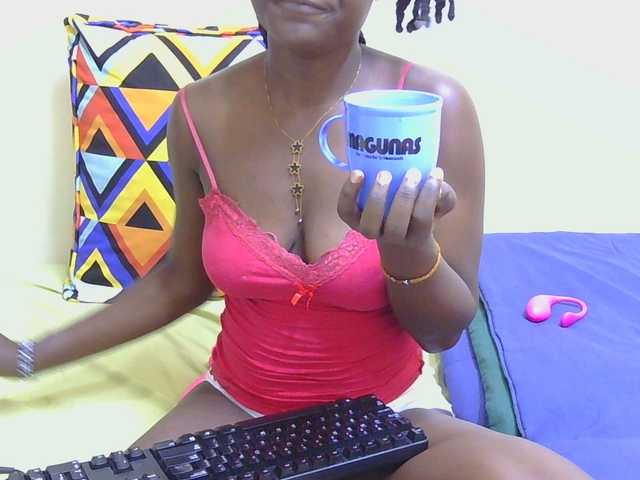 Blackqueeen's BongaCams show and profile