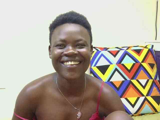 Blackqueeen webcam