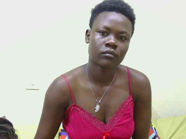 Blackqueeen webcam