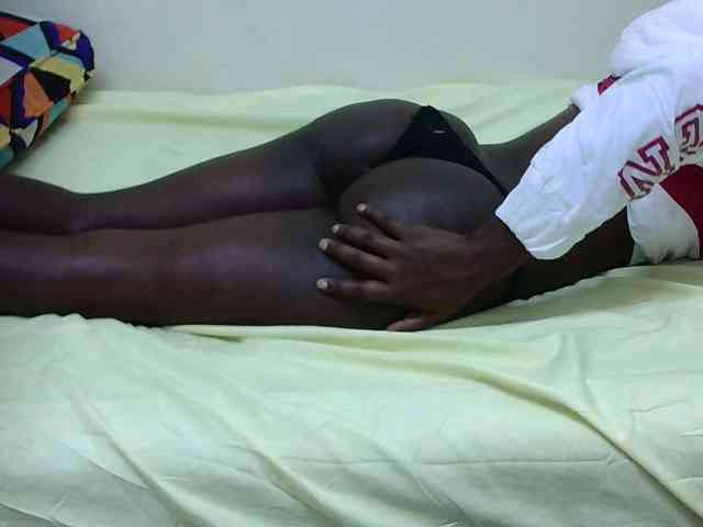 Blackqueeen webcam