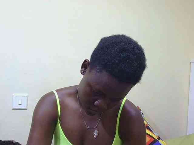 Blackqueeen webcam