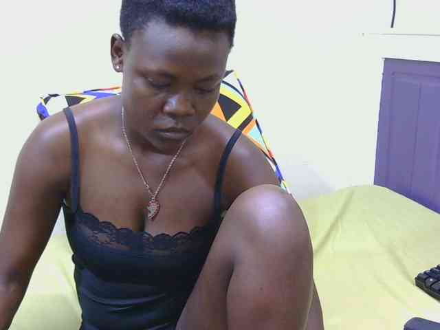 Blackqueeen webcam