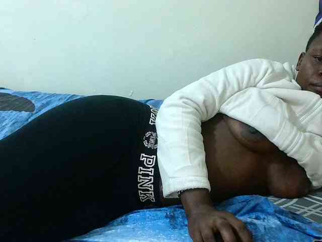 Blackqueeen webcam