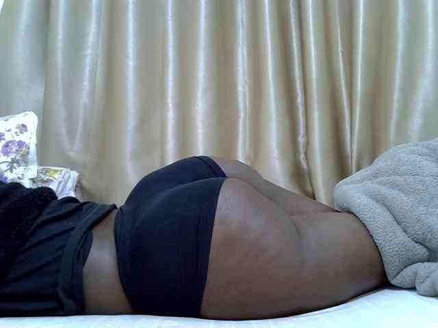 Sexybigass3 webcam