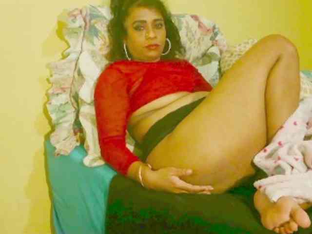 1FiestyAlpha69 webcam
