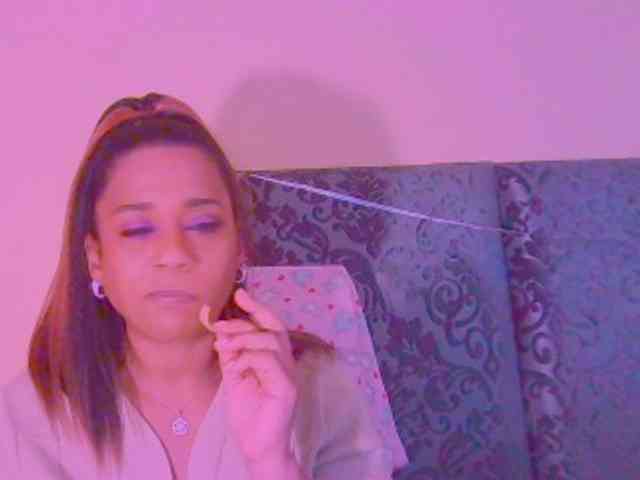 1FiestyAlpha69 webcam