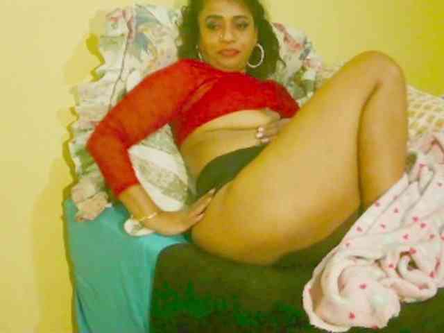 1FiestyAlpha69 webcam