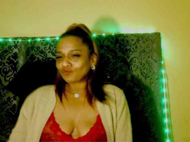 1FiestyAlpha69 webcam