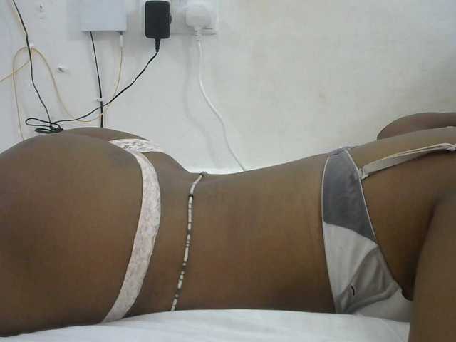 Discover Hairysquiter from BongaCams